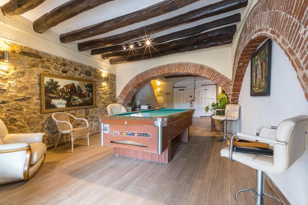 Newly Renovated Large Villa With Garden Castello  D'Empuries Exterior photo